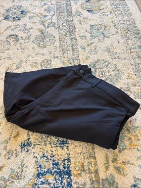 Gerry Weber Men's Black Flat-Front Performance Shorts